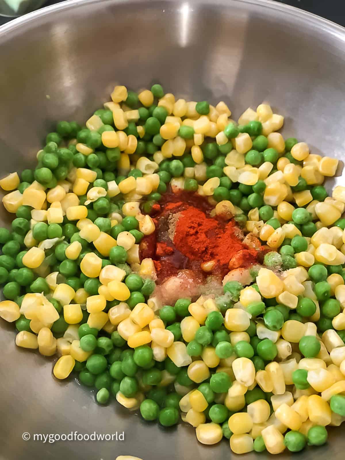 Spices and flavorings added to the cooking peas and corn salad.